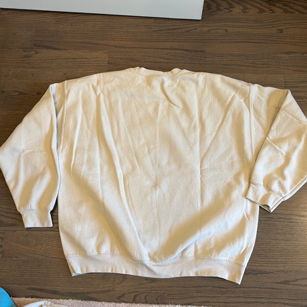 Hundred Acre Woods Winnie the Pooh Sweatshirt, gently worn - Picture 3 of 3